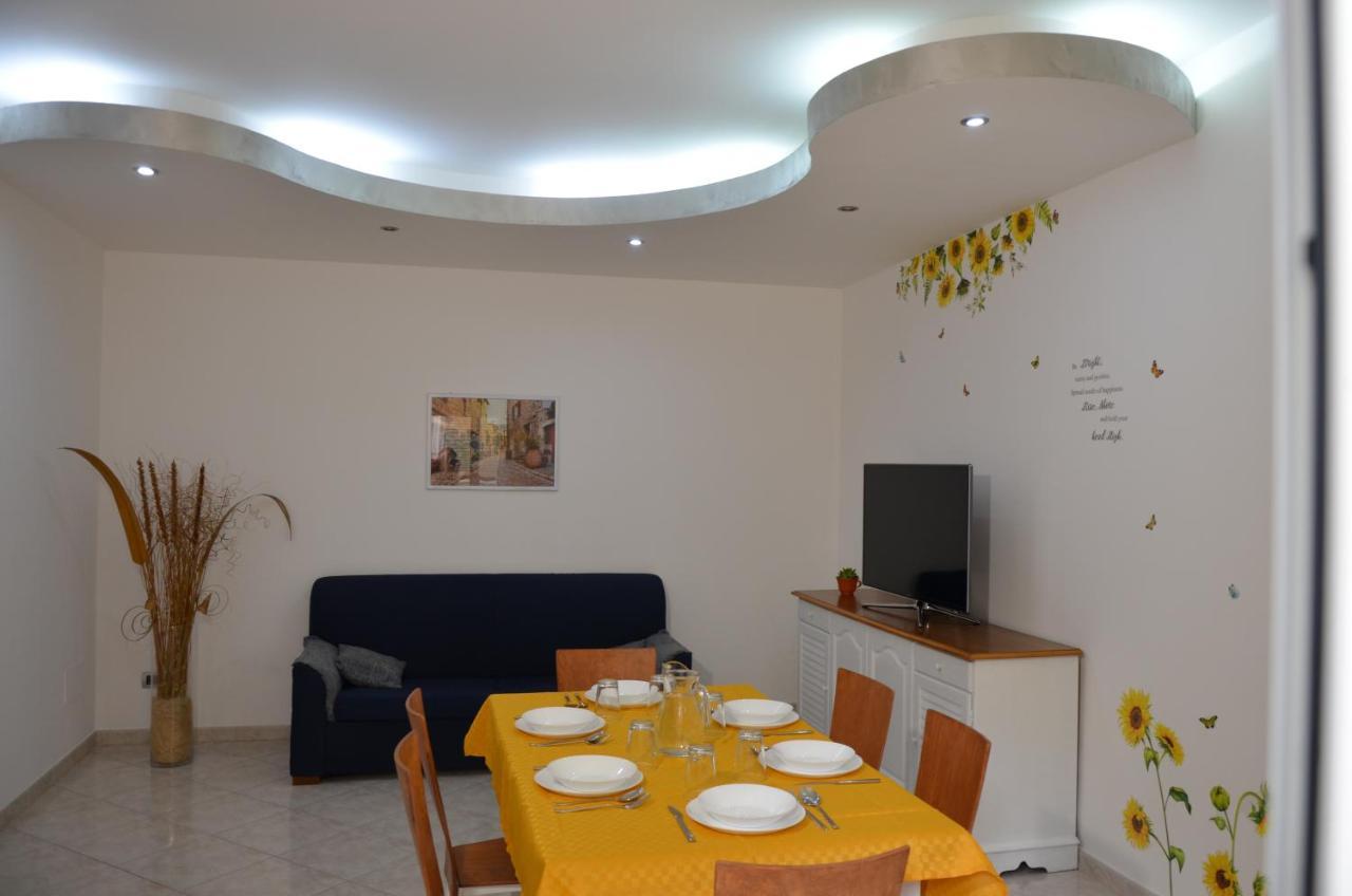 הוילה אלקאמו Il Girasole Del Centro Storico מראה חיצוני תמונה